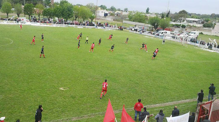 A rodar mi vida... vuelve el f&uacute;tbol local
