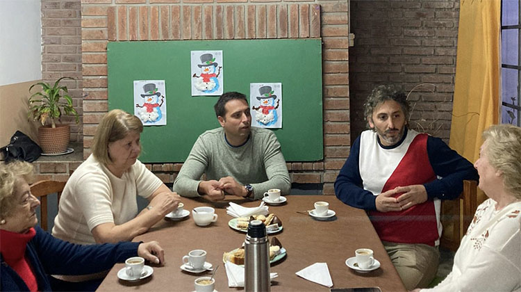 Apoyando a las instituciones