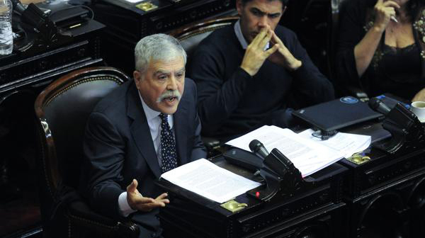 Diputados aprob&oacute; los allanamientos contra Julio De Vido