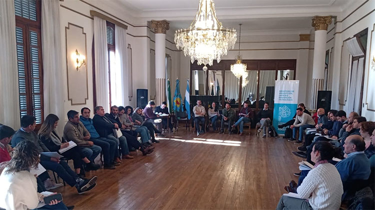  El Secretario de Gobierno particip&oacute; de una Mesa Regional de Producci&oacute;n