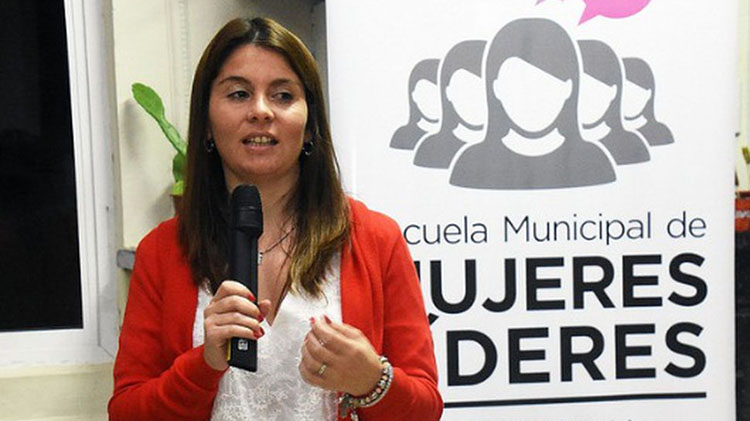 Charla debate sobre "Mujeres L&iacute;deres"