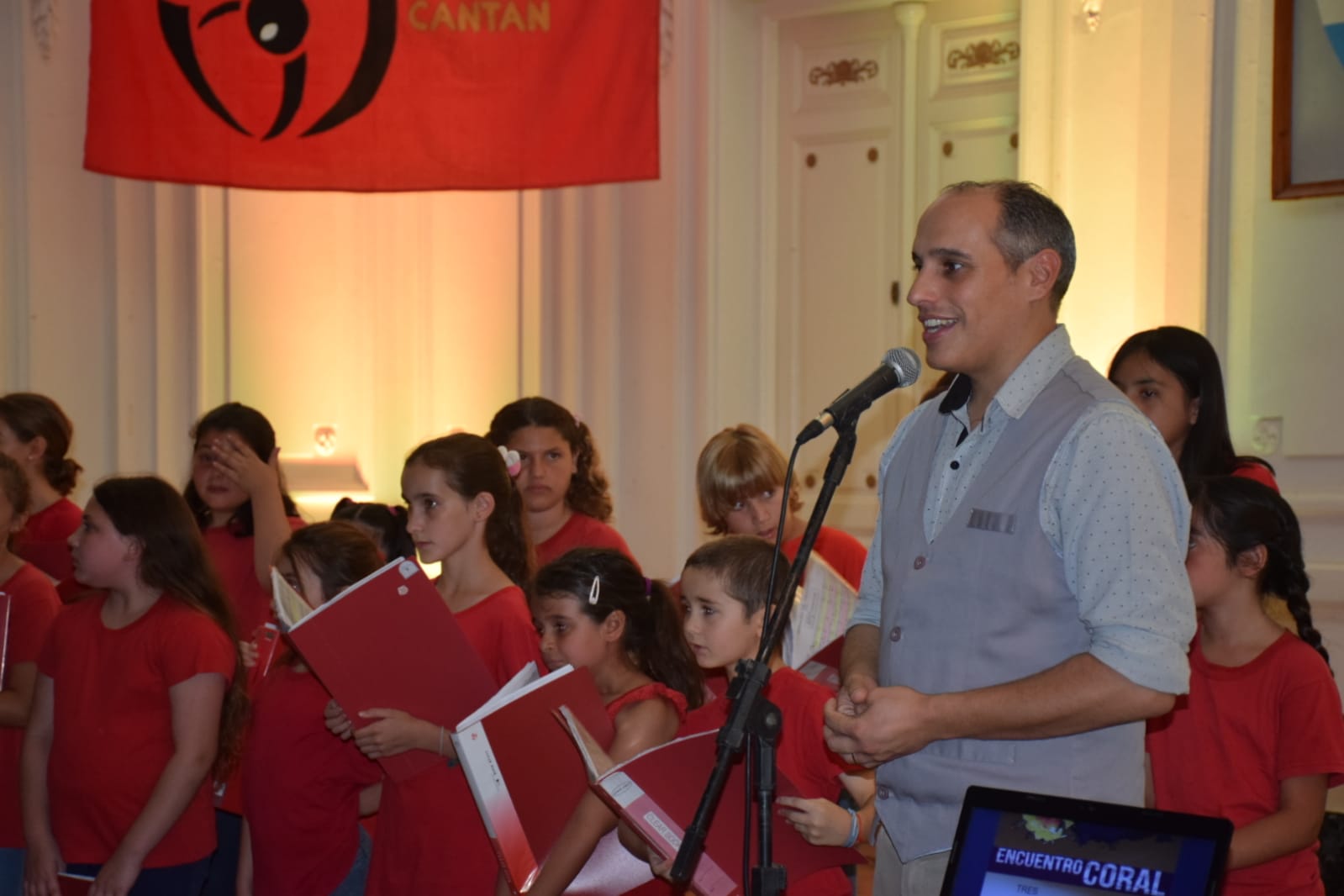 Gran presentaci&oacute;n del canto coral 