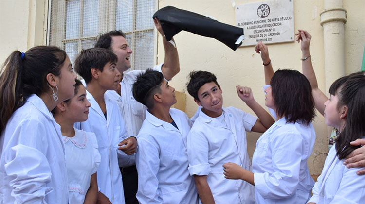 ​Qued&oacute; inaugurada la nueva Escuela Secundaria N&deg; 15 de El Provincial
