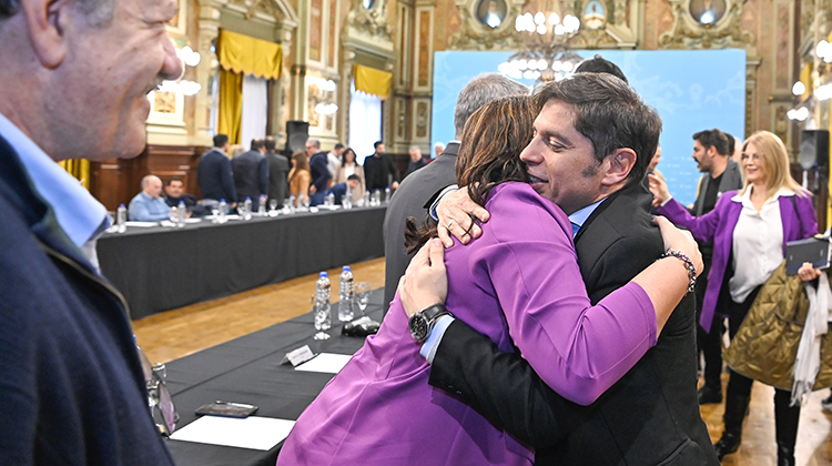 Axel Kicillof puso a disposici&oacute;n el fondo para municipales en 9 de Julio
