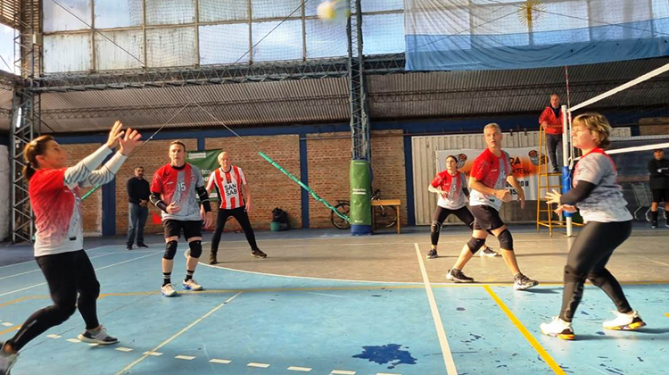 ​Atl&eacute;tico subcampe&oacute;n del Torneo de Newcom de Pinamar