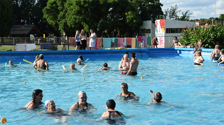 ​Comenz&oacute; la colonia de vacaciones de adultos mayores