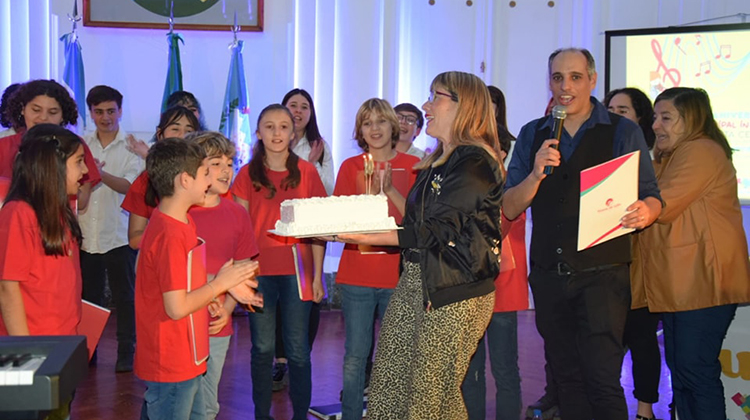 ​El Coro &ldquo;Santa Cecilia&rdquo; celebr&oacute; sus 20 a&ntilde;os