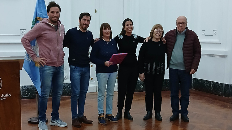 Emotivo homenaje y reconocimiento al periodista Ra&uacute;l Mascheroni 