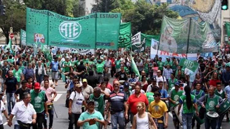 Paro y movilizaci&oacute;n de docentes y estatales