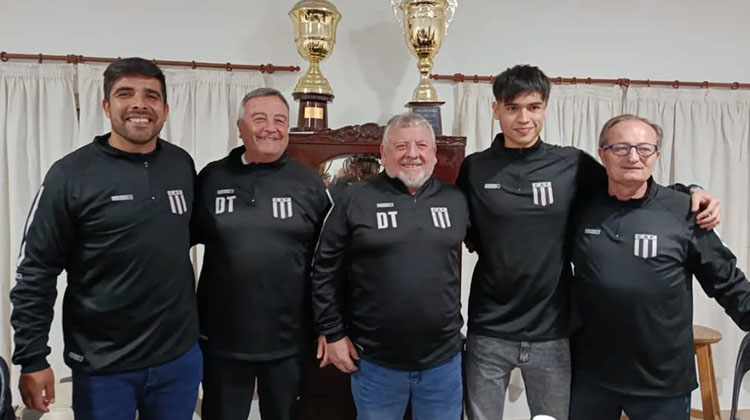 ​French present&oacute; su nuevo cuerpo t&eacute;cnico