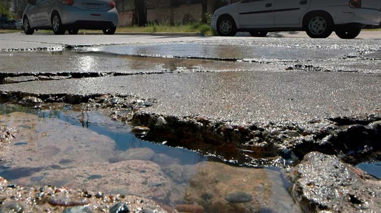 Uni&oacute;n por la patria solicita reparaci&oacute;n de calles