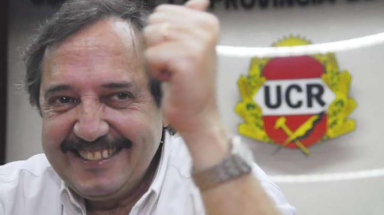 Alfons&iacute;n pidi&oacute; m&aacute;s UCR para Cambiemos 
