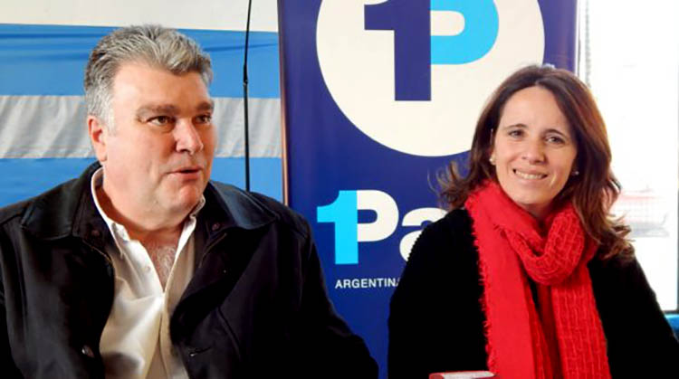 D&iacute;az acompa&ntilde;o la precandidatura de L&oacute;pez 