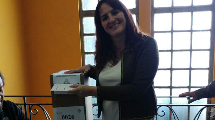 PASO 2017: Vot&oacute; Malena Defunchio 
