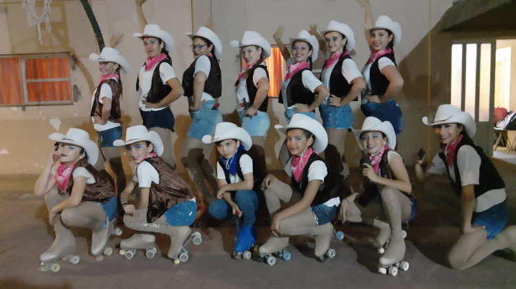 Gran Show de Pat&iacute;n Art&iacute;stico El Fort&iacute;n